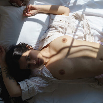 Pamela Cuevano 001 01-pamela-cuevano-relaxing-nude-in-sunlight-wearing-white-lace-lingerie.jpg