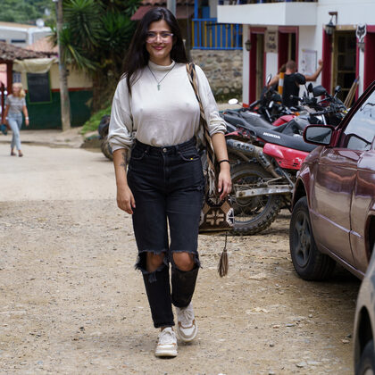 Pamela Cuevano 002 01-playful-outdoor-tease-with-pamela-cuevano-flashing-in-her-car.jpg