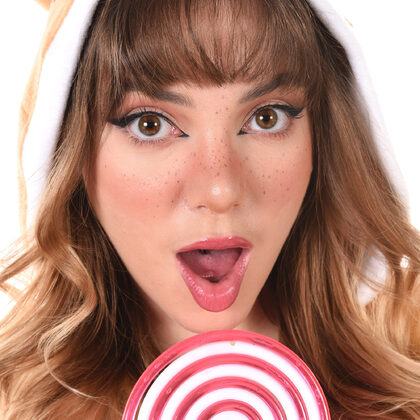 Paola Hard 001 01-paola-hard-sexy-candy-pop-by-istripper.jpg