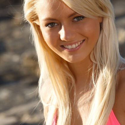 Pinky June gallery 021