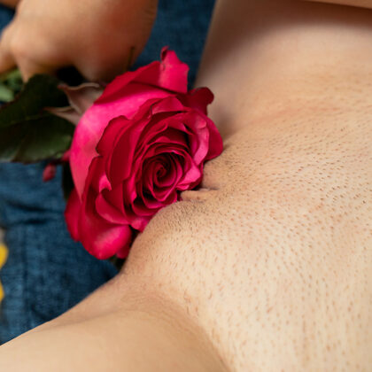 Queenlin 006 14-queenlin-a-gift-for-you-by-nubiles.jpg