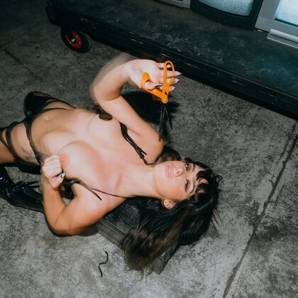 Reed 002 05-reed-closed-circuit-by-playboy.jpg