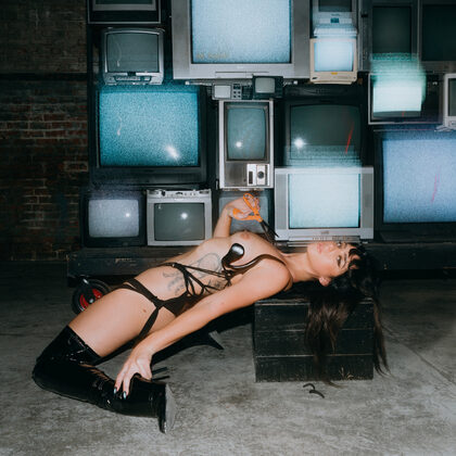 Reed 002 06-reed-closed-circuit-by-playboy.jpg