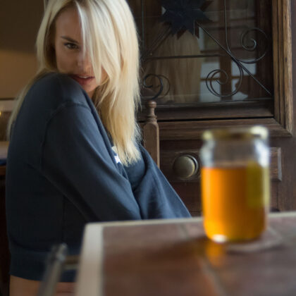 Rhian Sugden 011 01-rhian-sugden-sweet-as-honey-by-body-in-mind.jpg