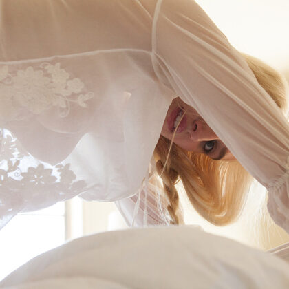 Robin Medina 001 09-robin-medina-plays-both-sides-by-zishy.jpg