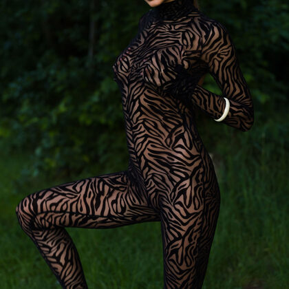 Santa 023 01-dark-lakeside-catsuit-mood-with-santa-in-evening-forest-light.jpg