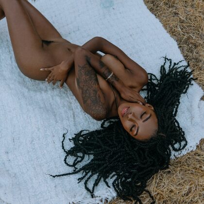 Sarissle 001 10-sarissle-hillside-indulgences-by-playboy.jpg