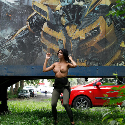 Sofie Lilith 015 04-nadia-serbinenko-runnin-from-squitos-by-zishy.jpg