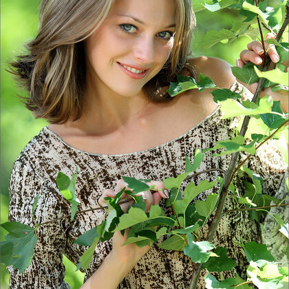 Tamara 001 11-tamara-in-the-woods.jpg