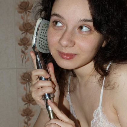 Tasia Loomer 002 01-tasia-loomer-bubble-bae-1-by-zishy.jpg