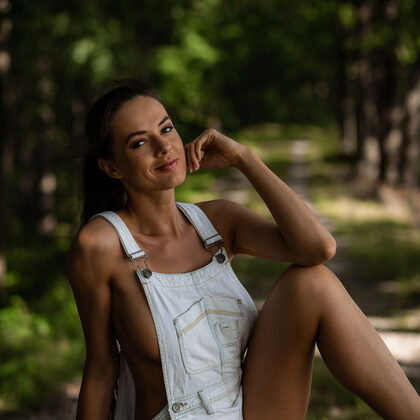 Terry 016 02-niky-babe-in-the-woods-by-body-in-minds.jpg