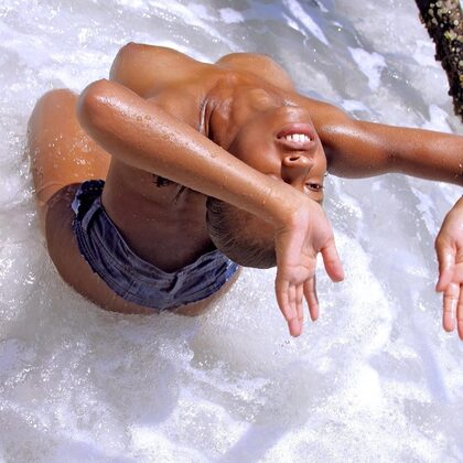 Tierra 003 15-super-hot-tierra-from-domai.jpg