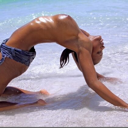 Tierra 003 18-super-hot-tierra-from-domai.jpg