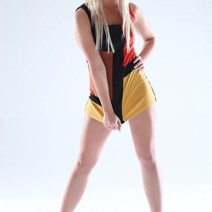 Tracy Lindsay 014 08-tracy-lindsay-by-w4b.jpg