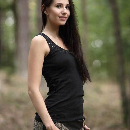 Vanessa Angel 015 01-vanessa-a-enchanted-forest-by-mpl-studios.jpg