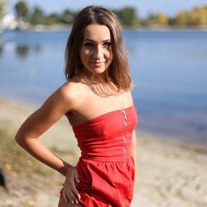 Vanessa H 008 01-terra-zip-by-zemani.jpg