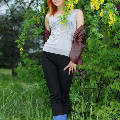 Violla A 038 08-redhead-beautie-violla-a.jpg