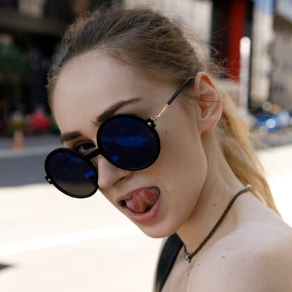 Yana West 010 03-yana-west-nice-columns-1-by-zishy.jpg