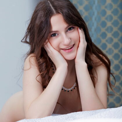 Yanetta 008 13-yanetta-zumbi-by-rylsky-art.jpg