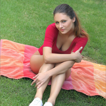 Yarina A gallery 050