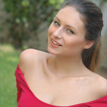 Yarina A 050 01-marketa-tropical-breeze-by-mpl-studios.jpg